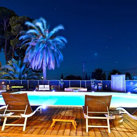 Val D'azur Bed & Breakfast 4*