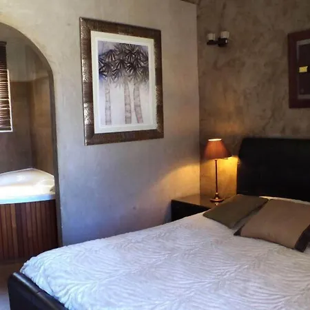 Val D'azur Bed & Breakfast Carqueiranne