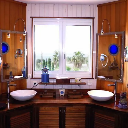 Val D'azur Bed & Breakfast 4*