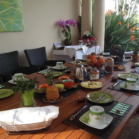 Val D'azur Bed & Breakfast