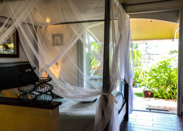 Val D'azur Bed & Breakfast 4*