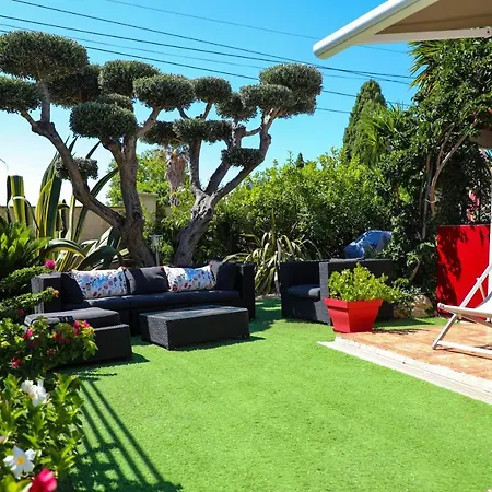 Val D'azur Bed & Breakfast Carqueiranne