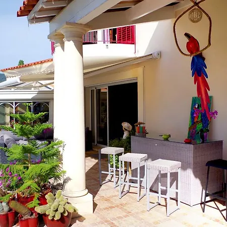 Val D'azur Oda ve Kahvaltı 4*