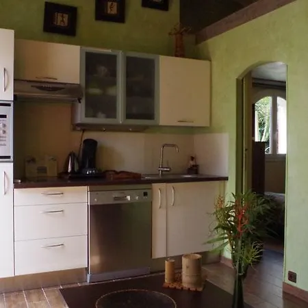 住宿加早餐酒店 Val D'azur 卡尔特汉